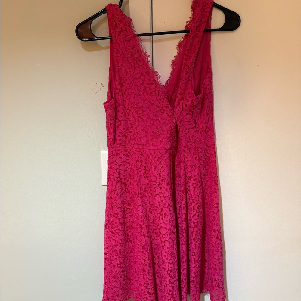 NWT Soprano Vibrant Pink Flowy Lace Summer Dress - Picture 4 of 5